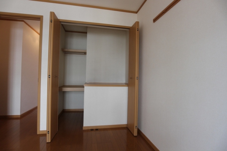 アヴニール遠賀　C棟    写真は同型シリーズです。