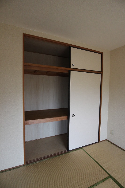 VIVANT宗像 押入