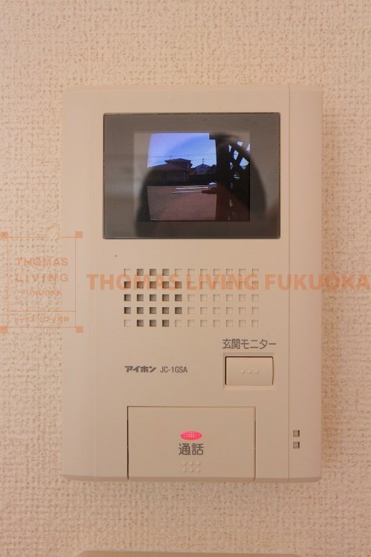 サニーサイト　B棟 ＴＶモニター完備。女性も安心です。
