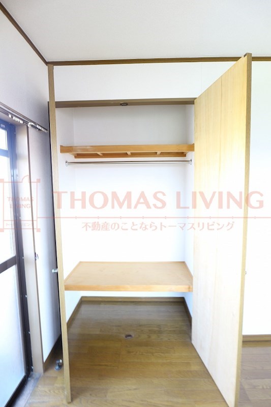 メゾンドエスポワール須川 クローゼットは3段になっているので無駄なく収納することができます。