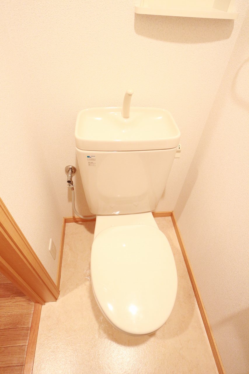 アルカンシェル宮前　A棟 トイレにはウォシュレット設置可能