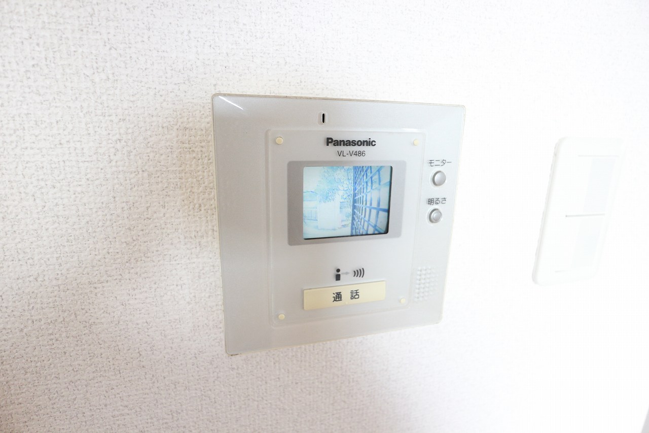 アルカンシェル宮前　A棟 TVモニターホン付きで来客の確認が出来ます