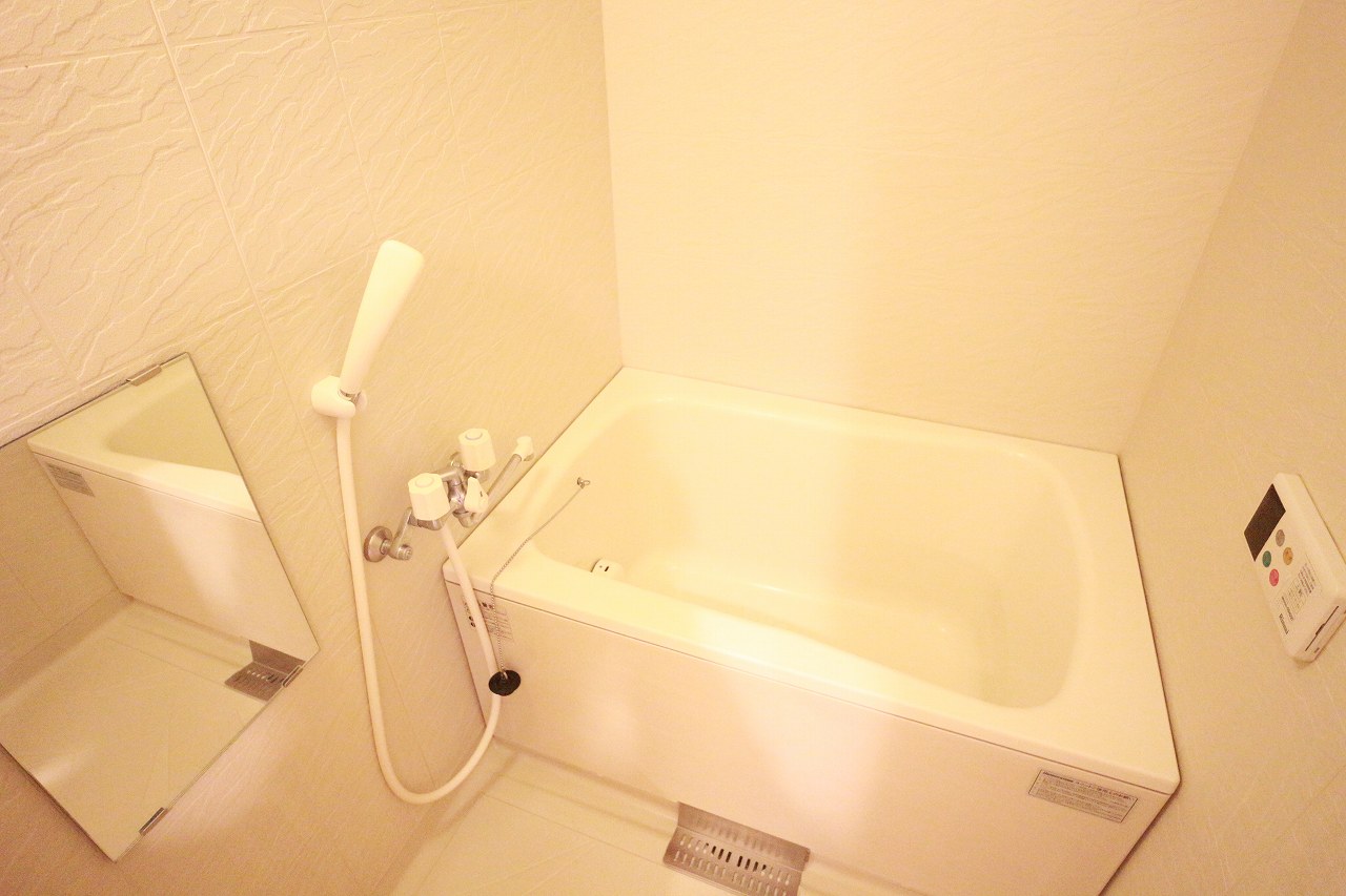 アルカンシェル宮前　A棟 一日の疲れを癒す浴室