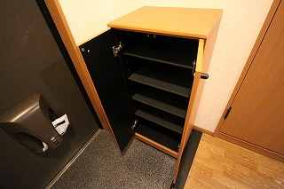 福岡県宗像市原町 靴も沢山収納できます。