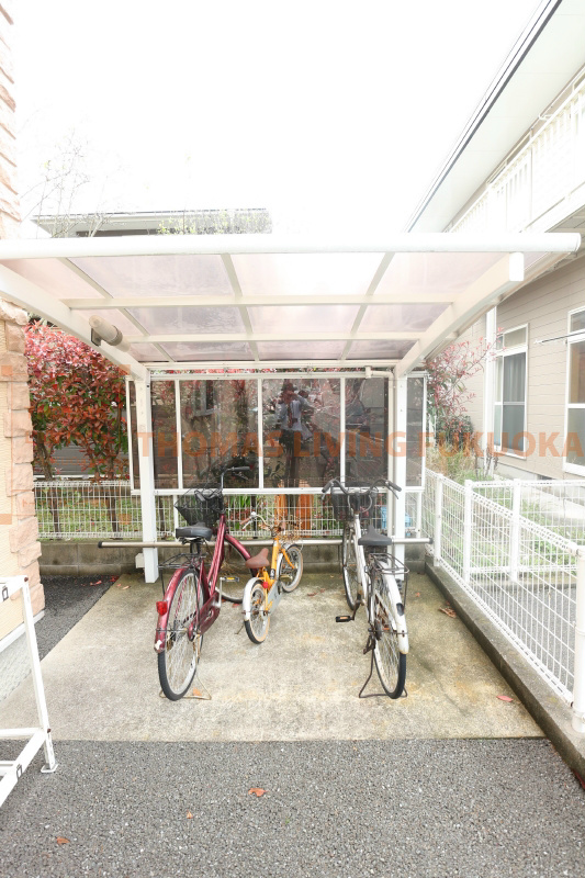ハイルーラル2 駐輪場