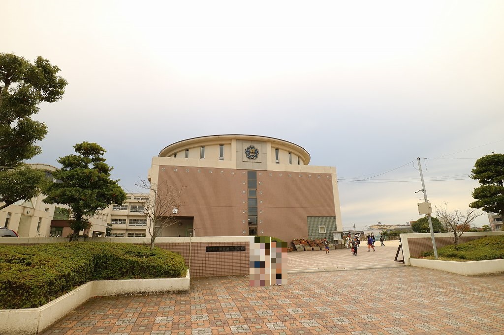 Teruⅽhante赤坂 須恵町立須恵第三小学校