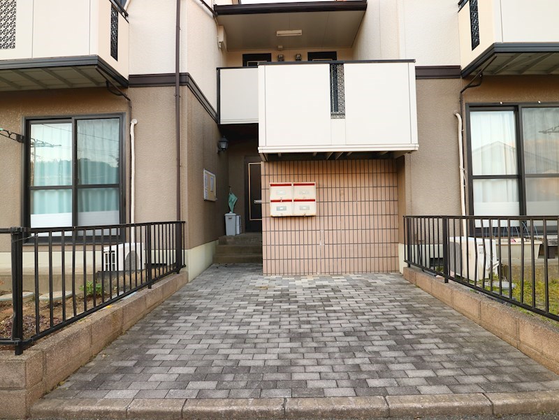 ナチュール日の里 B棟  エントランス