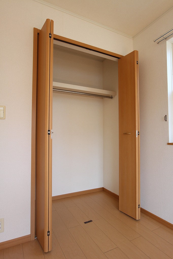 ブリアンメゾンD 収納※別号室の参考写真になります。