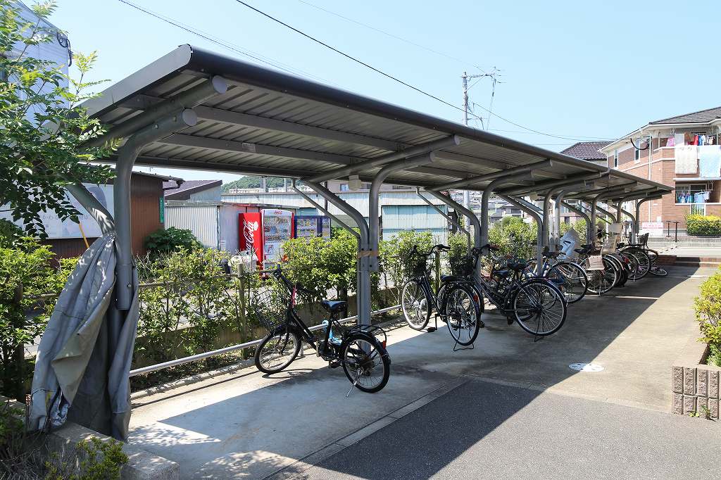 ブリアンメゾンD 駐輪場