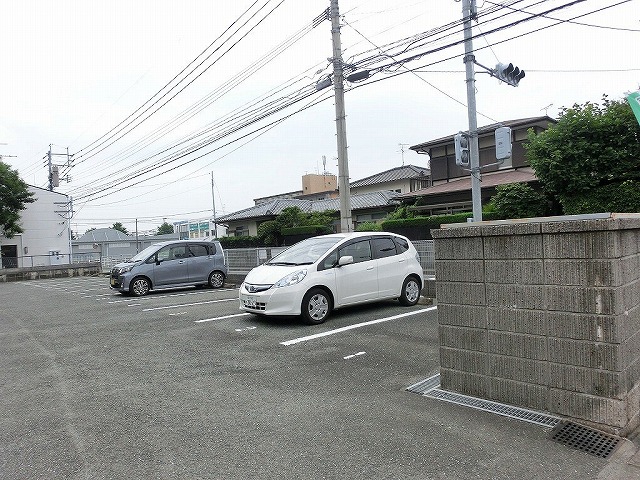 キョーワハイツ油山Ⅰ 駐車場