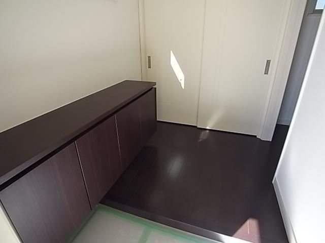 城西2丁目戸建B棟 玄関