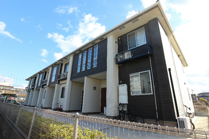 フーガ宮司浜　Ｂ棟 (同型物件外観写真）