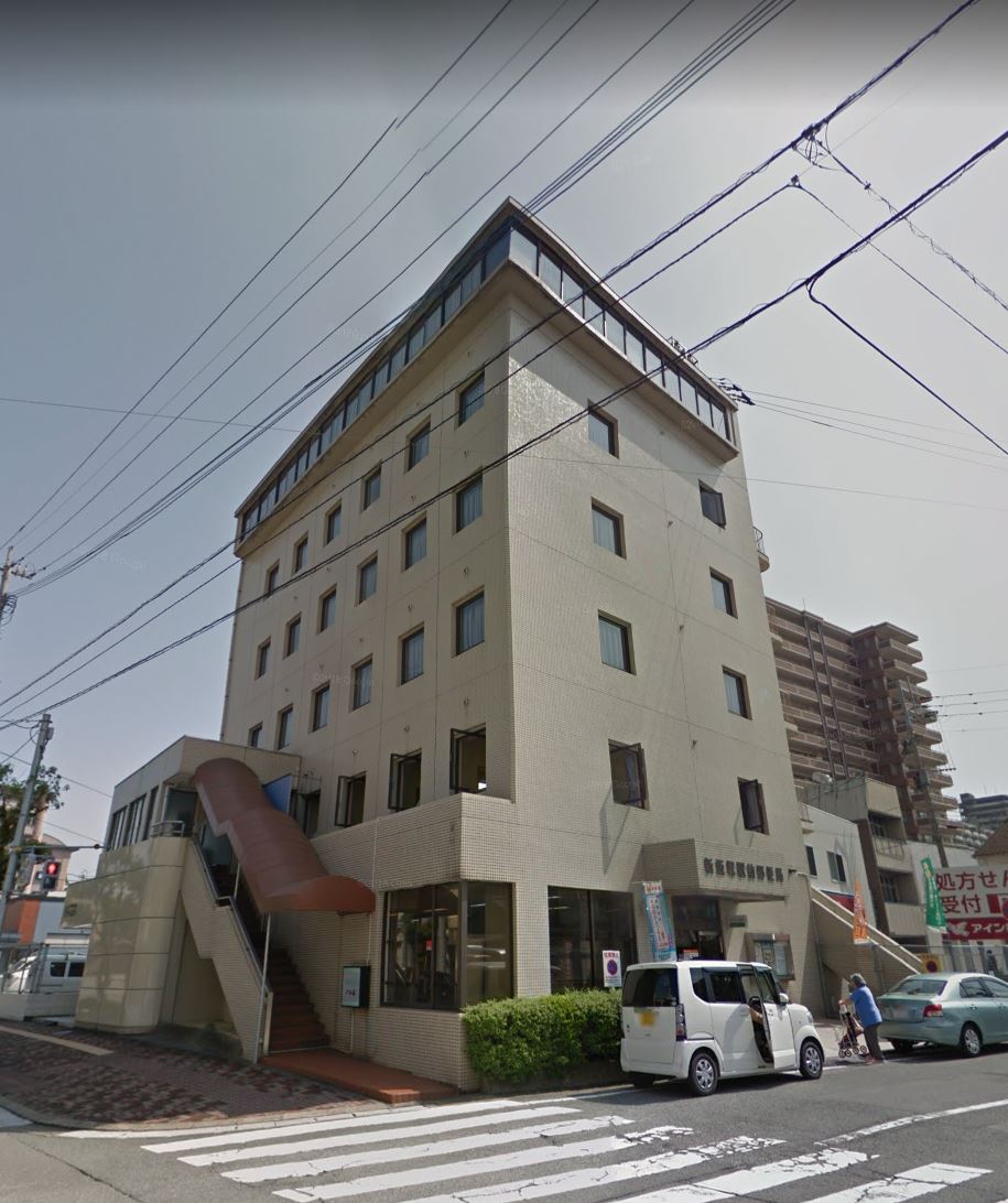 アミ・コート 新飯塚駅前郵便局