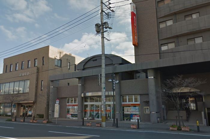 アルファステイツ七隈シティガーデン 西日本シティ銀行 ファミリーマート七隈四ツ角店 (ATM)