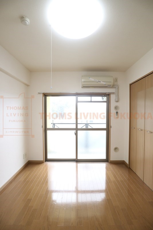 Casa gialla 洋室