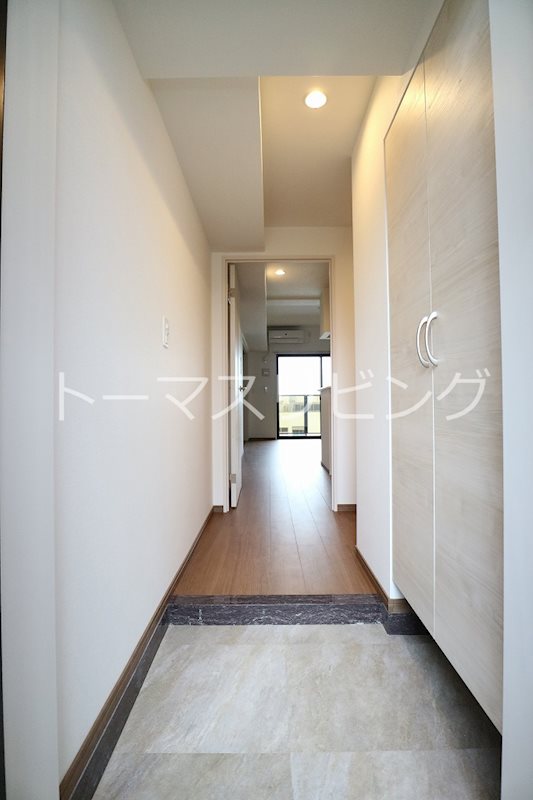 CINQ IWASE BLD 玄関