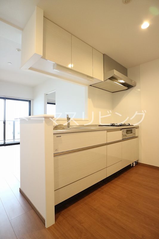 CINQ IWASE BLD キッチン