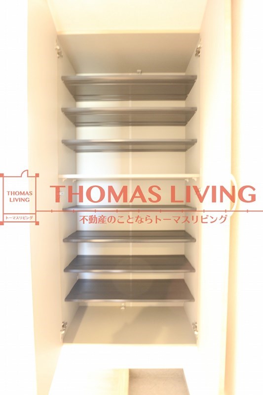 エタニティ参番館  仕切りがありますので、使いやすいです。
