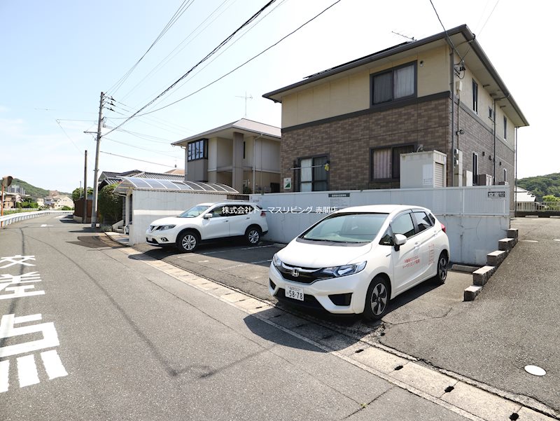 エクセル猪熊 駐車場