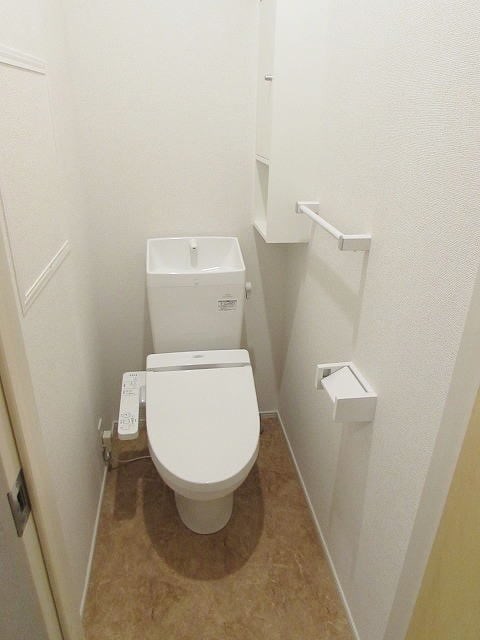 メゾンソレイユⅡ 写真は同型物件です。