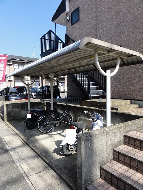 ユースコート　A棟 エントランス