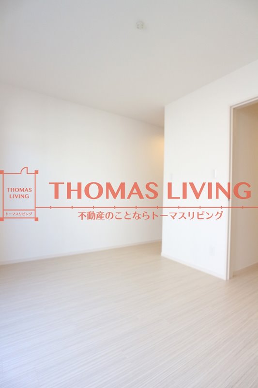 プランドール．M 清潔感のある白色のフローリング