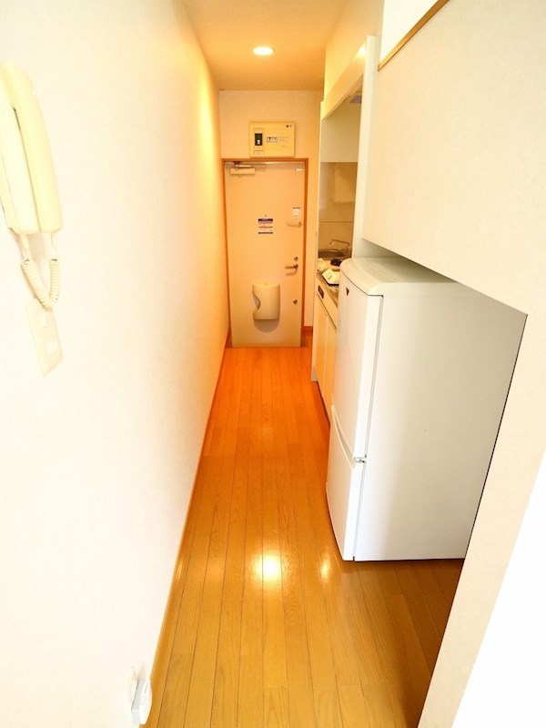 アパートメント・スクエア1番館 ロフト下に収納していただけます。