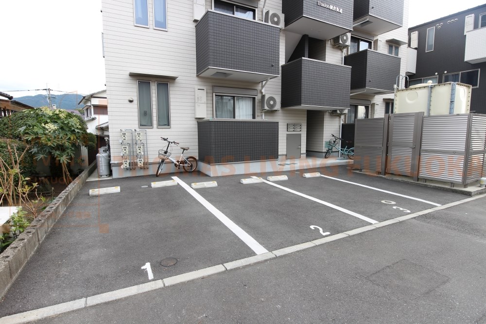 ilusion朝倉街道 駐車場5台分