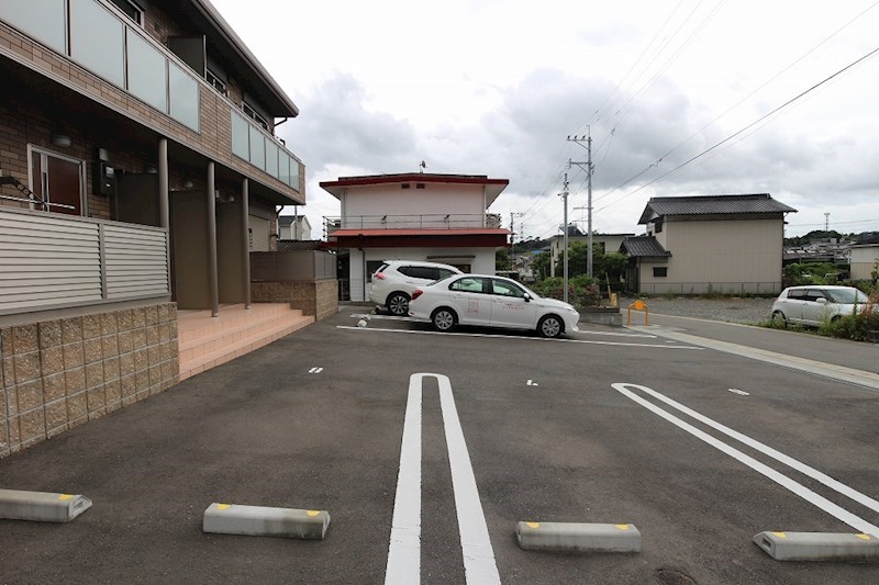 サフィール・シャトレ 敷地内駐車場