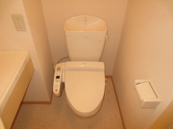ジュネス鳥栖  トイレ