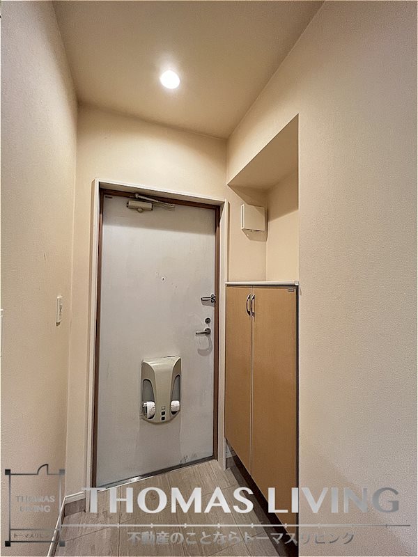 フルール若菜Ⅱ 玄関収納御座いますよ。