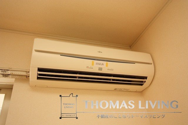 ベルフィオーレ A 冷暖房機能付きエアコン御座いますよ。