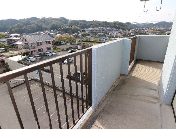 パーソン日の里 ベランダ
