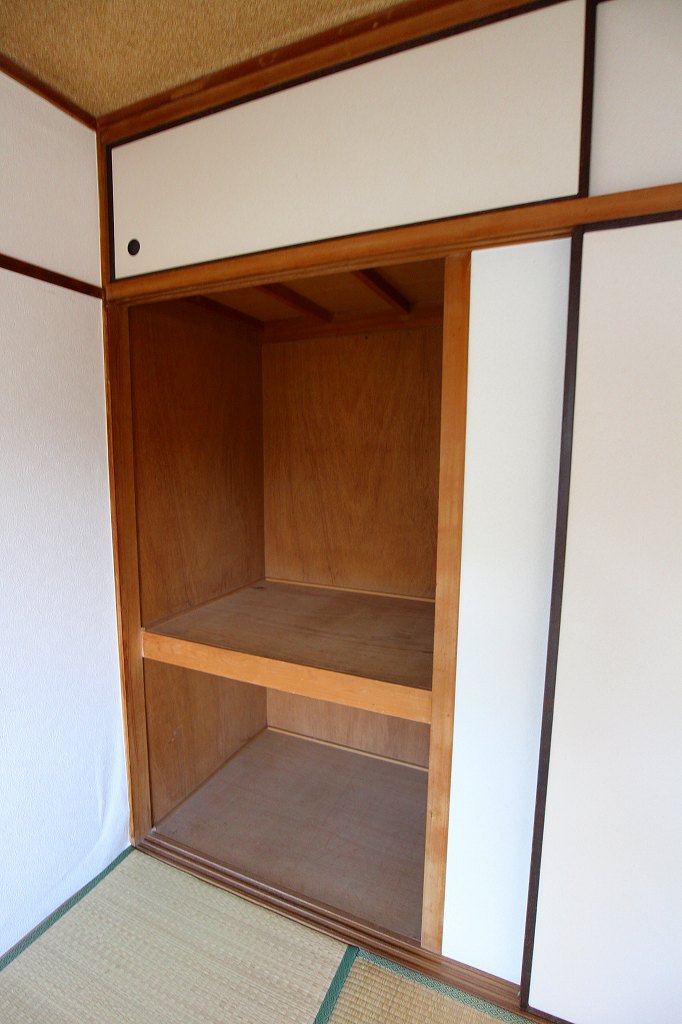 ビレッジ都府楼 収納　別号室参考写真