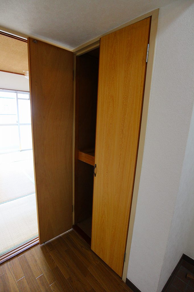 ビレッジ都府楼 収納　別号室参考写真