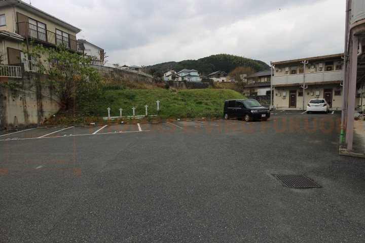 シャルム21 敷地内駐車場