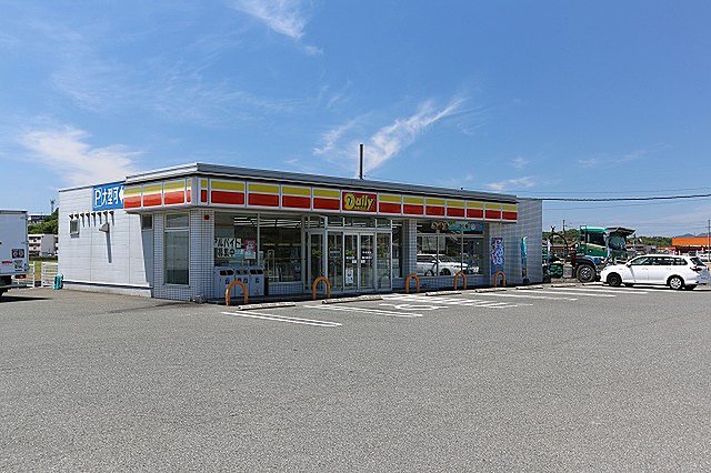 ビレッジハウス庄内 1号棟 ﾃﾞｲﾘｰﾔﾏｻﾞｷ 飯塚庄内店