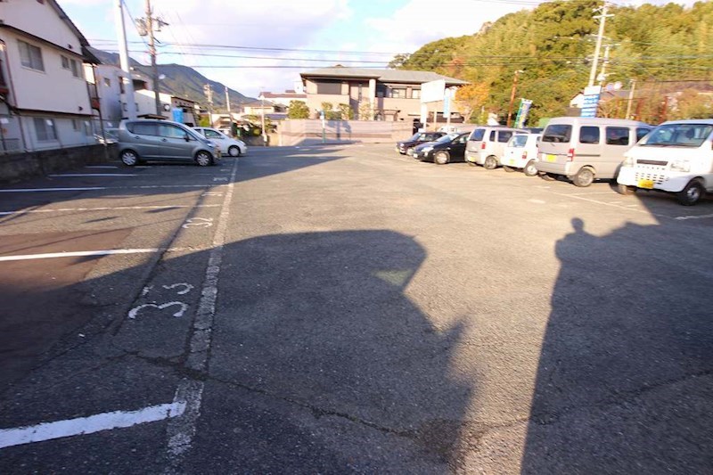 シャトー太宰府 駐車場