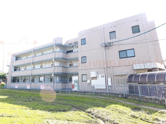 ウイング石坂 お部屋探しならトーマスリビングへ