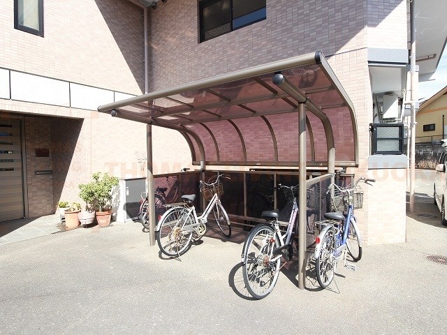 ウイング石坂 お部屋探しならトーマスリビングへ