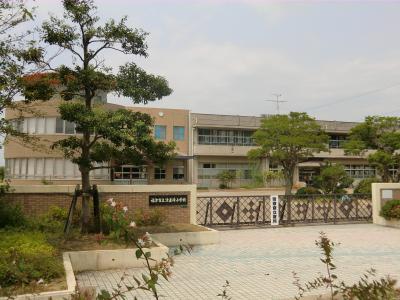 アルビレオB棟  福津市立津屋崎小学校