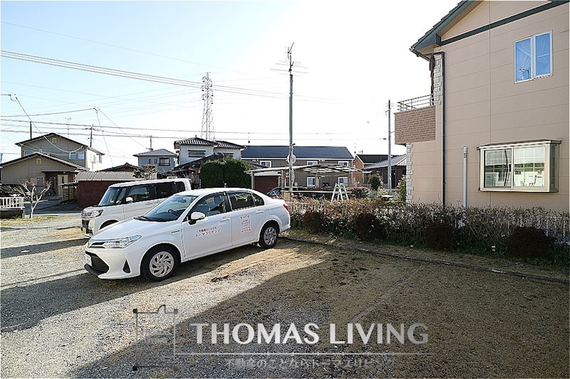 レーベン幸袋 駐車場