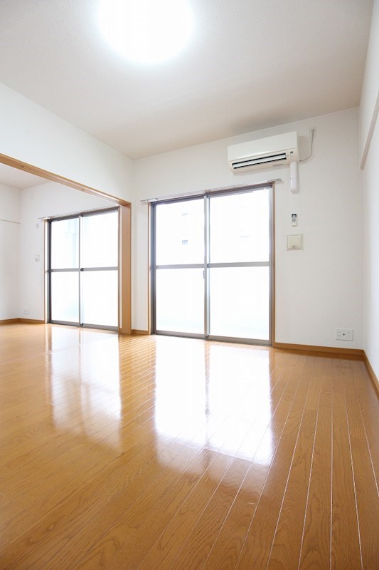 ヴィラクレスト吉塚（旧サムティ吉塚南) 別号室の参考写真になります。