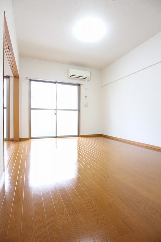 ヴィラクレスト吉塚（旧サムティ吉塚南) 別号室の参考写真になります。