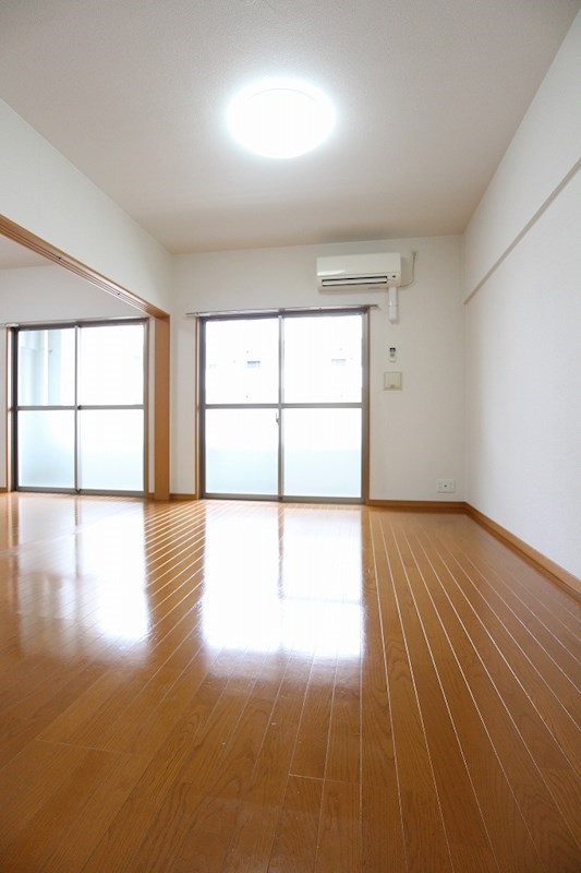 ヴィラクレスト吉塚（旧サムティ吉塚南) 別号室の参考写真になります。