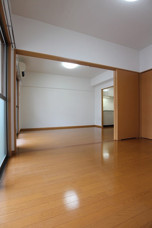 ヴィラクレスト吉塚（旧サムティ吉塚南) 別号室の参考写真になります。