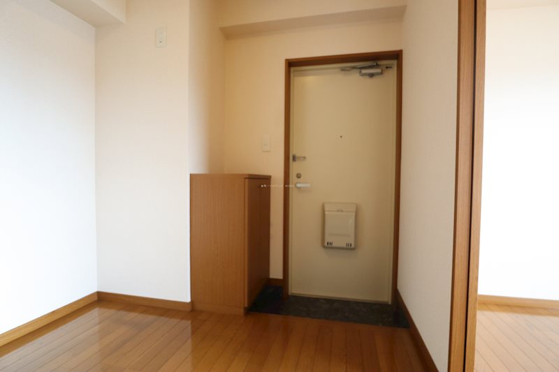 エスティ２１ 玄関　