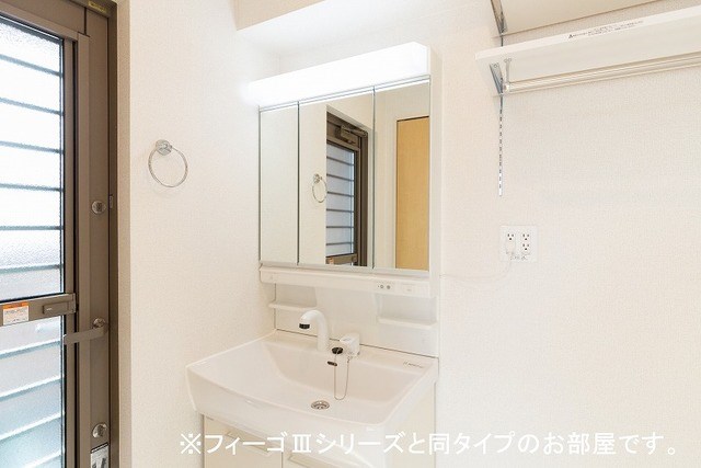 メゾンドエスプレッソ ワン 洗面所