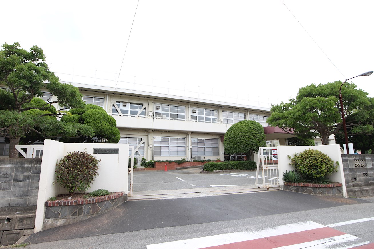 アベンシスパーク　C棟 粕屋町立仲原小学校