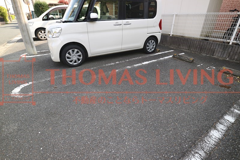 桜ハイム弐番館 駐車場